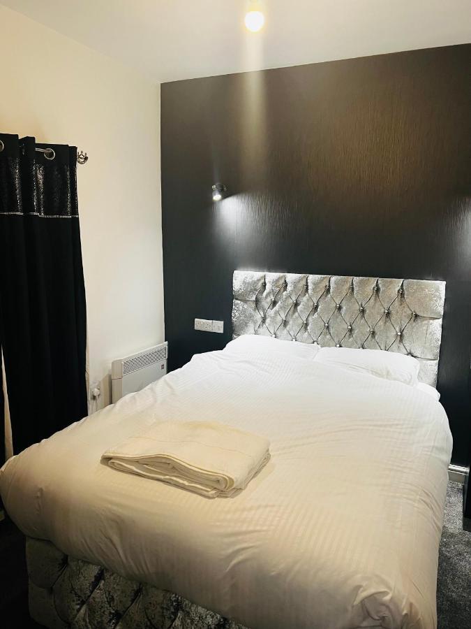 Hotel The Pleasant House à Manchester Extérieur photo