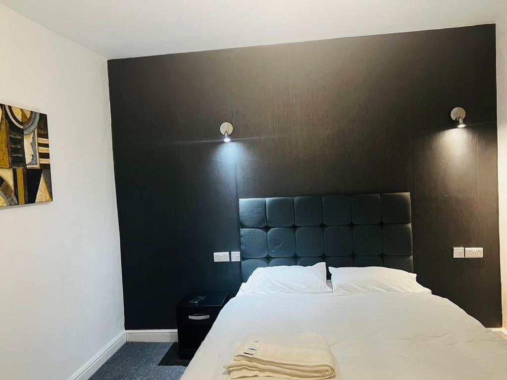 Hotel The Pleasant House à Manchester Extérieur photo